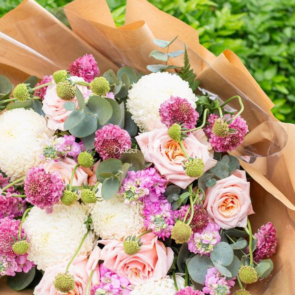 Bó Hoa Yêu Thương Rực Rỡ 594