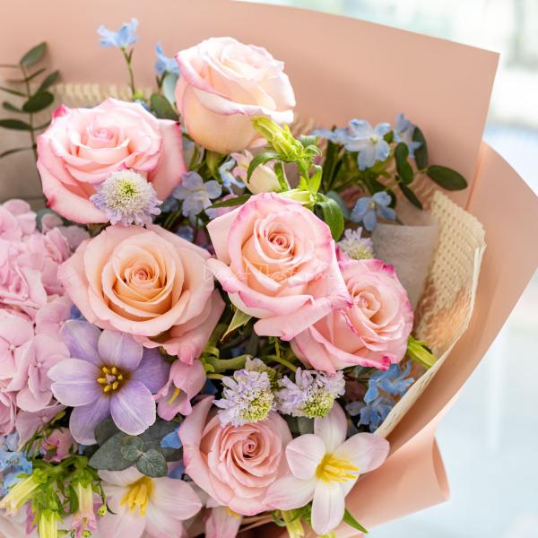 Bó Hoa Yêu Thương Nồng Ấm 618