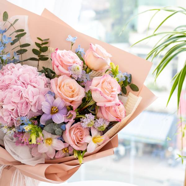 Bó Hoa Yêu Thương Nồng Ấm 618