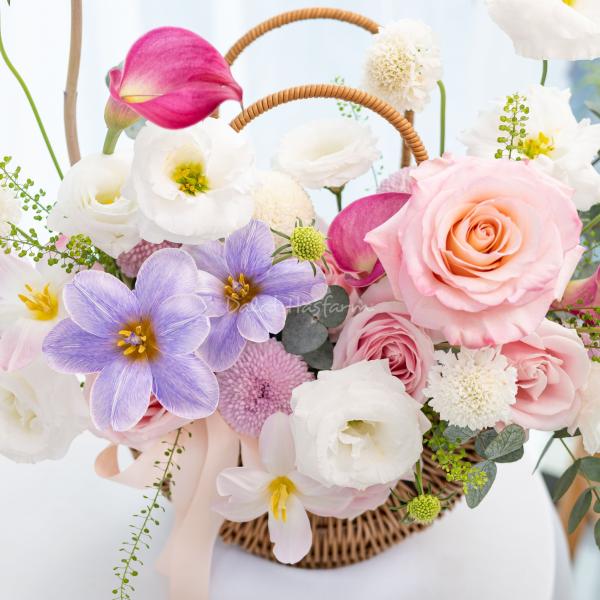 Giỏ Hoa Yêu Thương Rực Rỡ 620