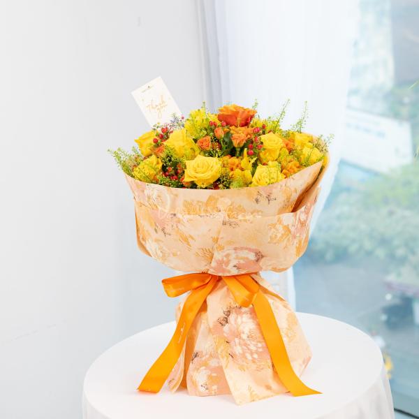 Bó Hoa Dẫn Lối Yêu Thương 645