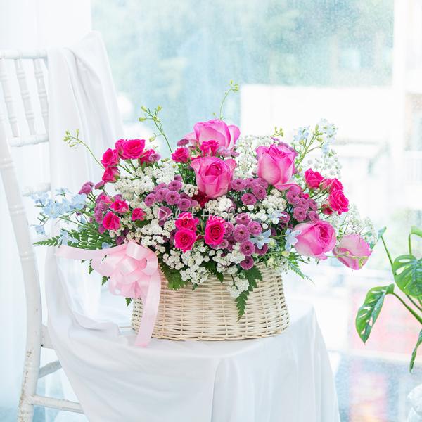Giỏ Hoa Dịu Ngọt Yêu Thương 581