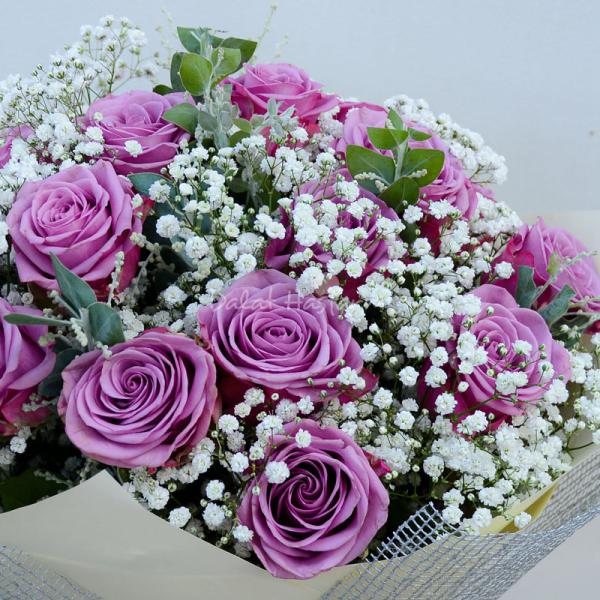 Bó Hoa Yêu Thương Đậm Sâu 205