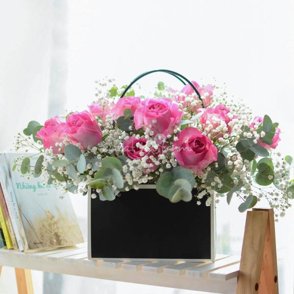 Giỏ Hoa Dịu Ngọt Yêu Thương 209
