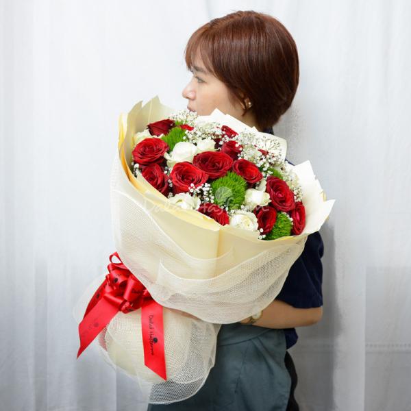 Bó Hoa Yêu Thương Đong Đầy 204