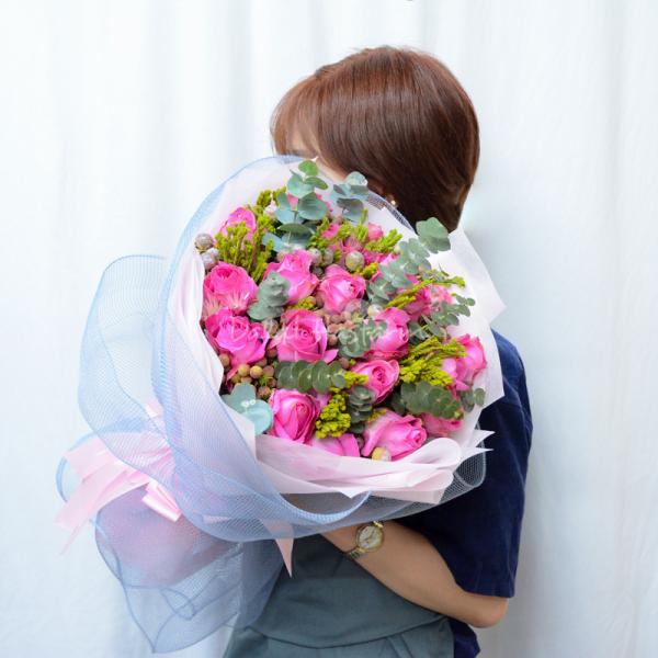 Bó Hoa Dịu Ngọt Yêu Thương 203