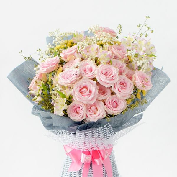 Bó Hoa Dịu Ngọt Yêu Thương 030