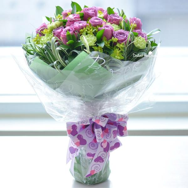 Bó Hoa Tình Yêu Màu Tím