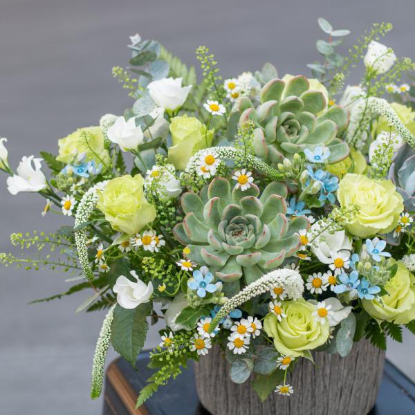 Giỏ Hoa Yêu Thương Đậm Sâu 069