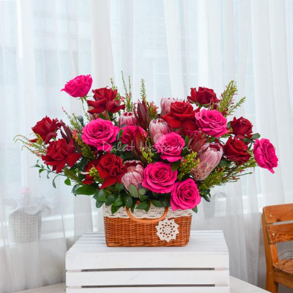 Giỏ Hoa Yêu Thương Nồng Ấm 188