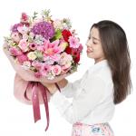 Bó Hoa Yêu Thương Rực Rỡ 530