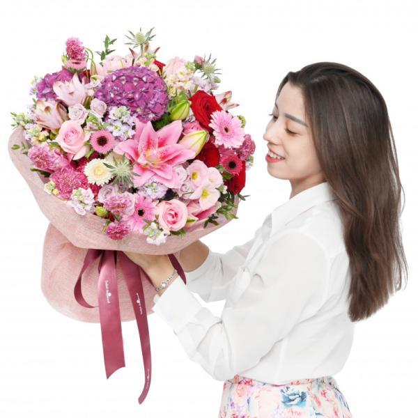 Bó Hoa Yêu Thương Rực Rỡ 530