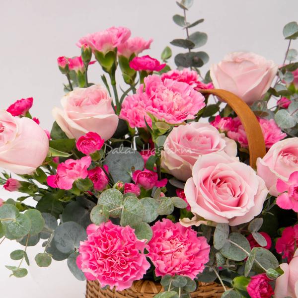 Giỏ Hoa Dịu Ngọt Yêu Thương 217