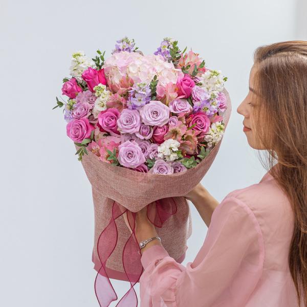 Bó Hoa Dịu Ngọt Yêu Thương 498