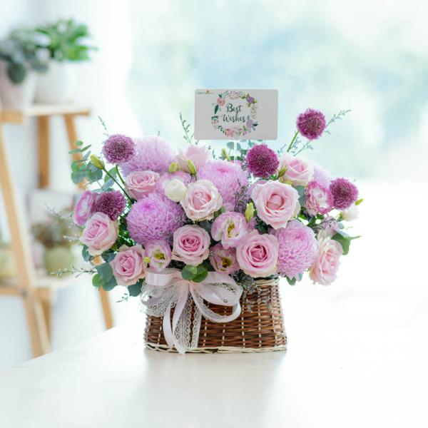 Giỏ Hoa Dịu Ngọt Yêu Thương 364