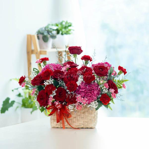 Giỏ Hoa Tình Cảm Chân Thành 365