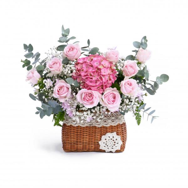 Giỏ Hoa Dịu Ngọt Yêu Thương 197
