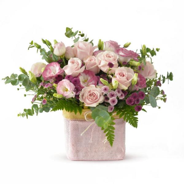 Giỏ Hoa Dịu Ngọt Yêu Thương 137