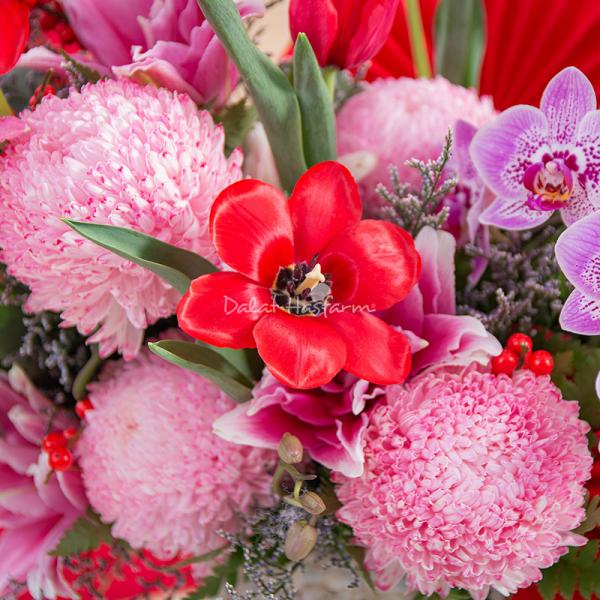 Bình Hoa Yêu Thương Rực Rỡ 549