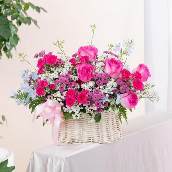 Giỏ Hoa Dịu Ngọt Yêu Thương 581