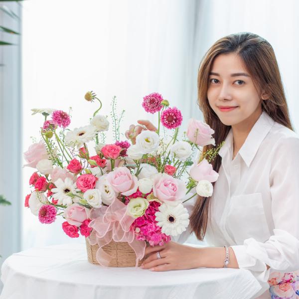 Giỏ Hoa Yêu Thương Rực Rỡ 472