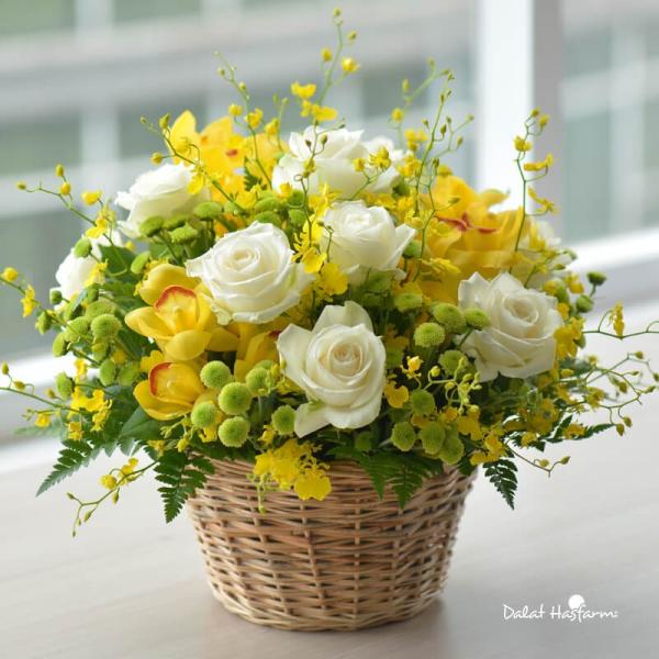 Giỏ Hoa Yêu Thương Đậm Sâu 071