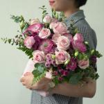 Giỏ Hoa Dịu Ngọt Yêu Thương 137