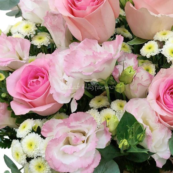 Giỏ Hoa Dịu Ngọt Yêu Thương 137