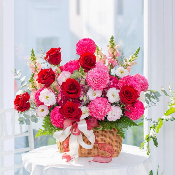 Giỏ Hoa Yêu Thương Trân Quý 101